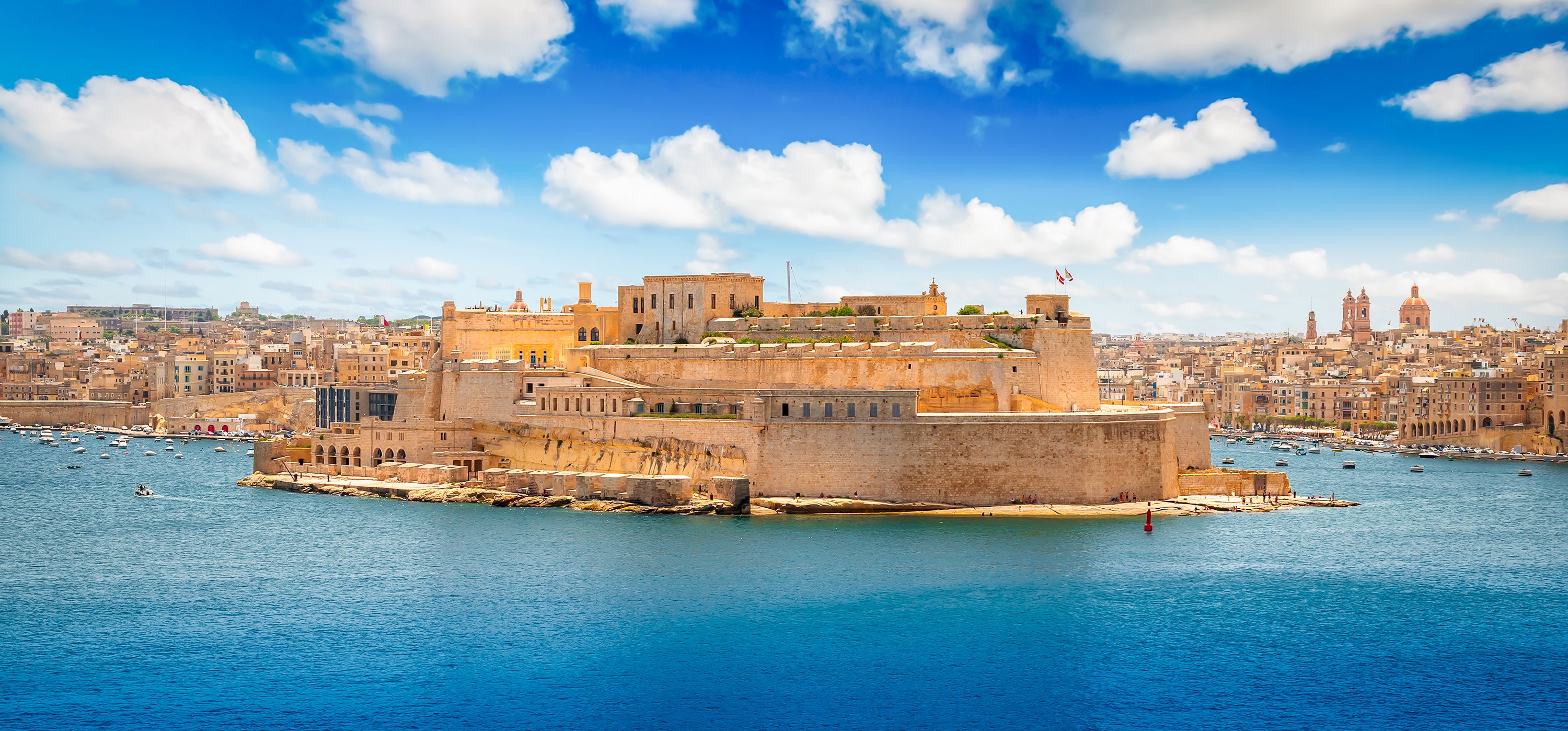 grand-harbour-landscape-valletta-malta